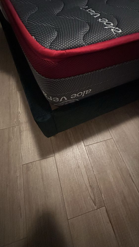 Cama + Colchão + Estrado (Oferta 2x Mesas Cabeceira)