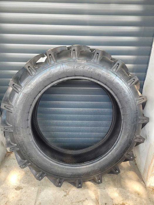 Opona Kabat 12,4x28 (C-330)