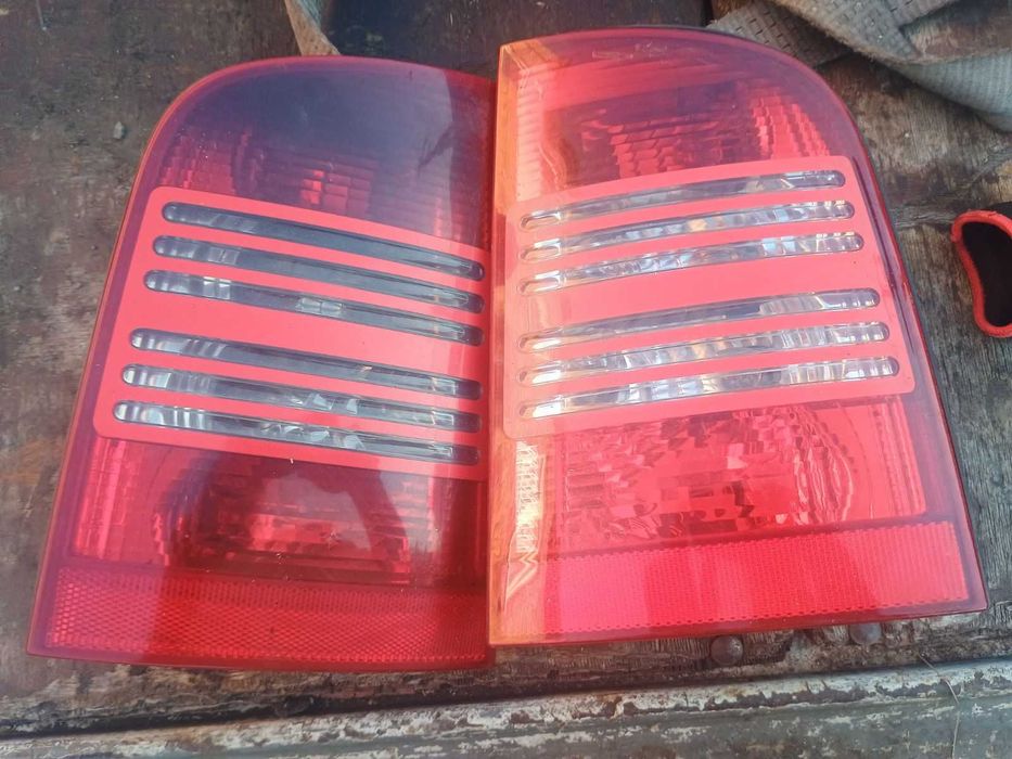 Lampy lampa tył tylne KOMPLET Lewa+Prawa Skoda Octavia 1 LIFT KOMBI