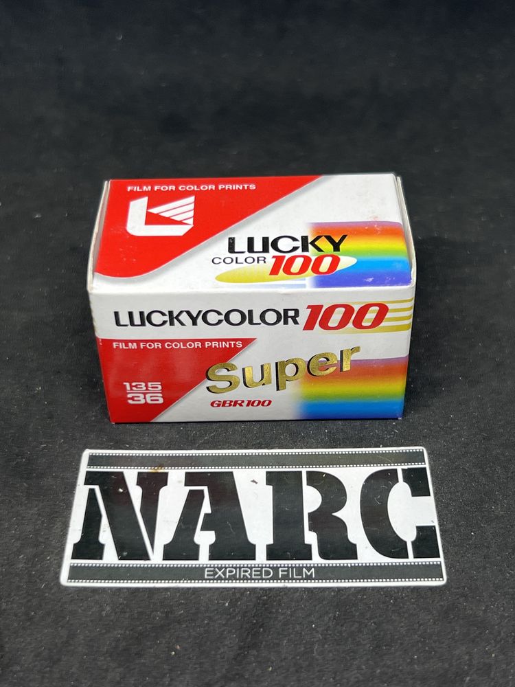 Lucly color Super gbr 100 36 exp 35mm film