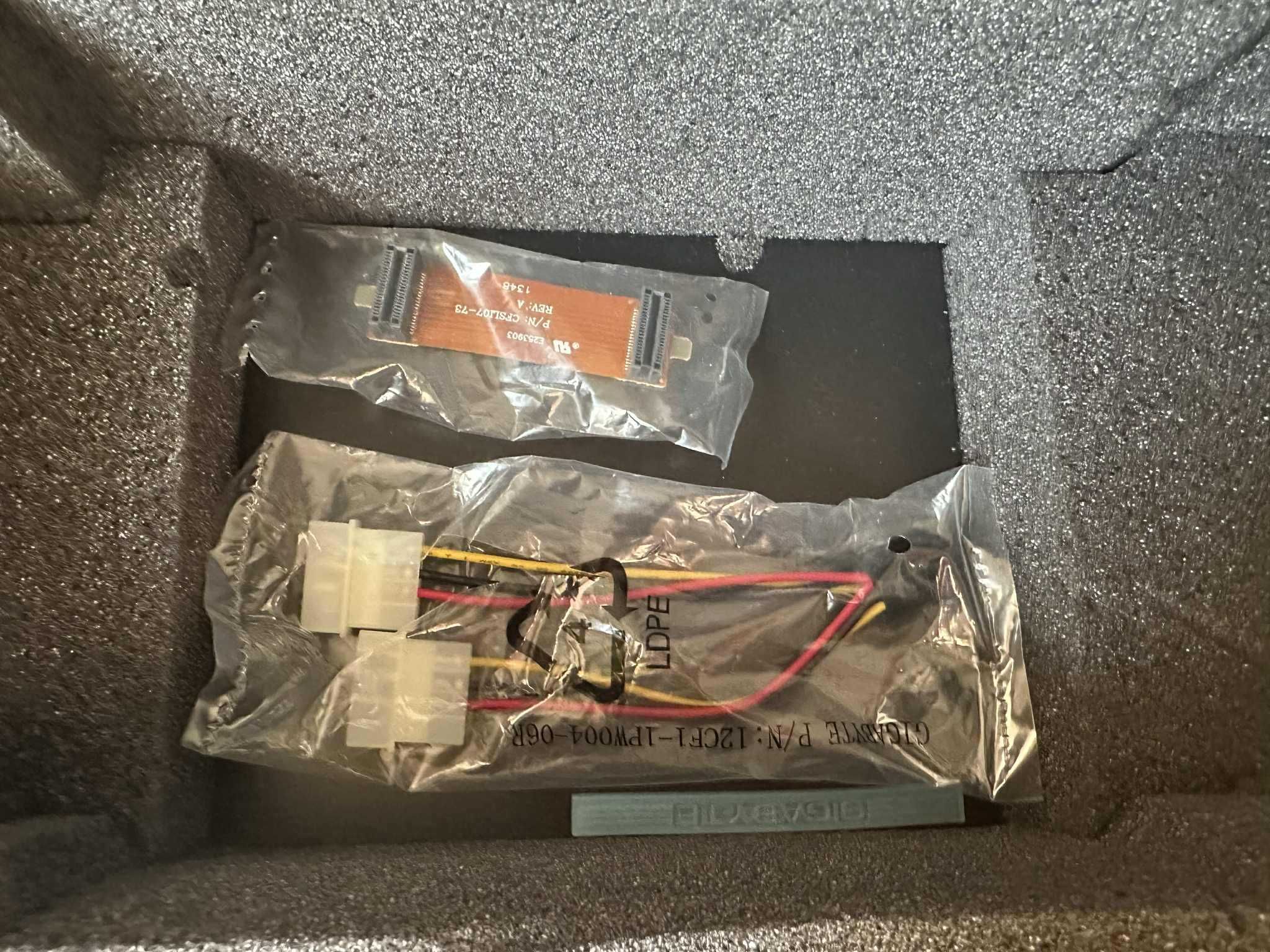 Gigabyte Radeon R9 270X 2048MB 256bit WindForce 3X OC