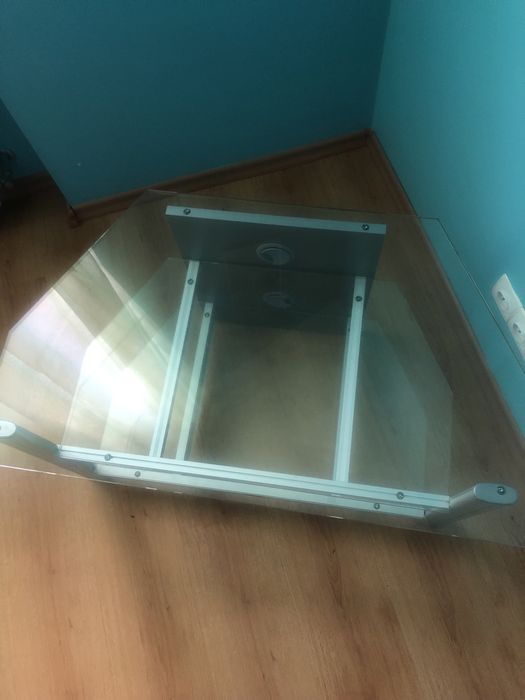 Продам скляну тумбу під телевізор