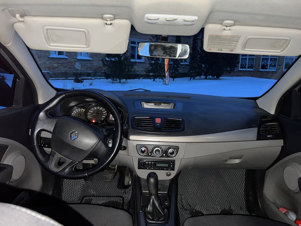 Renault Fluence 1.6 газ/бенз