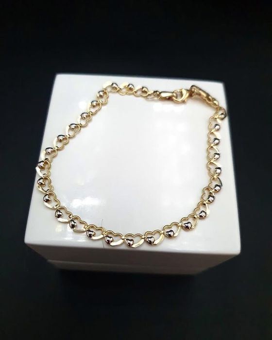 Ładna Złota Bransoletka Serduszka zdobiona Białym Złotem