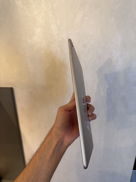 iPad Pro 9.7 32gb Silver планшет з гарантією для ігор