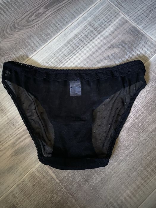 Продам кружевні  жіносі трусики Xs розмір