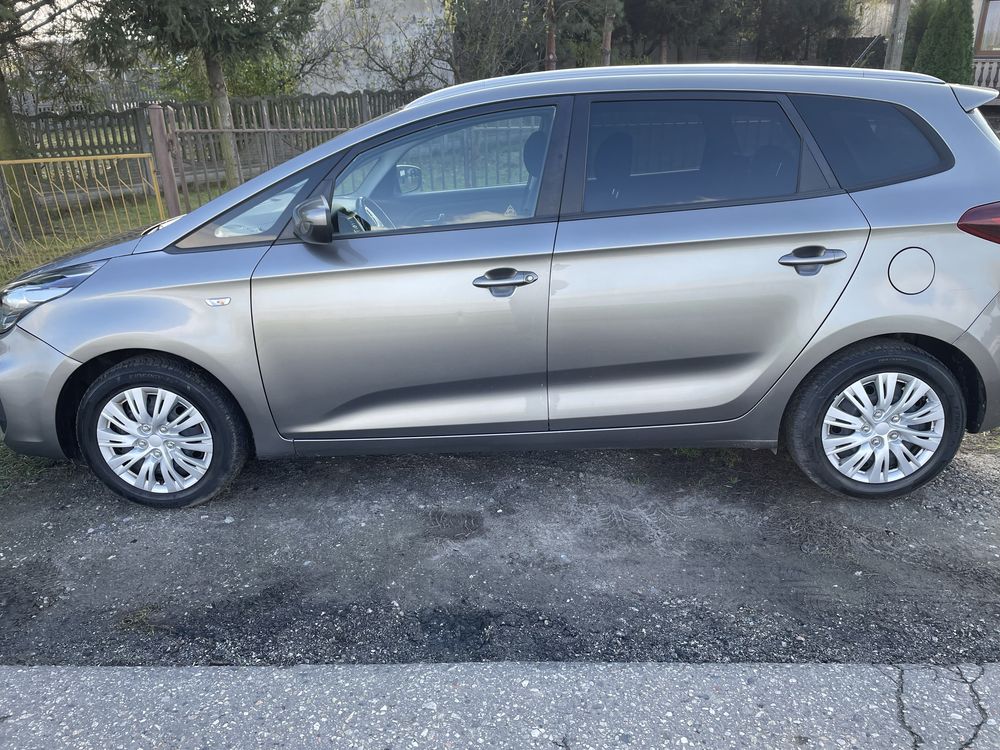 Kia Carens IV lift serwis