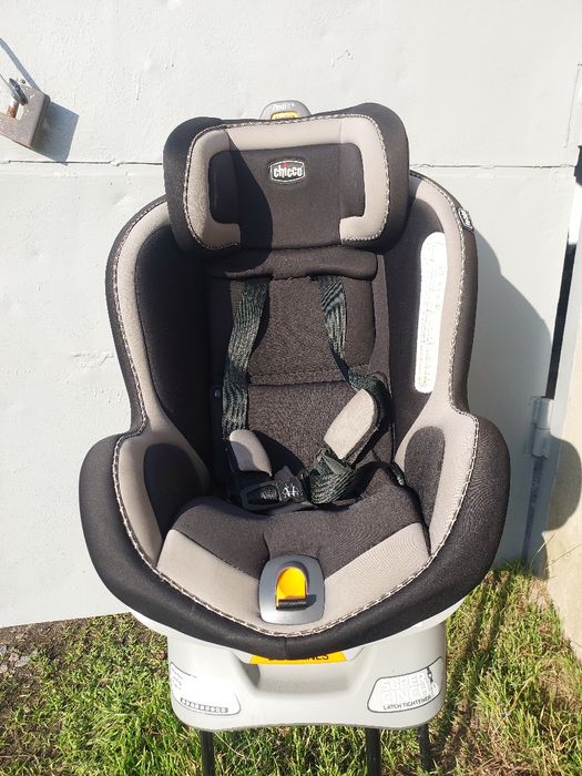 Дитяче автокрісло chicco netflix