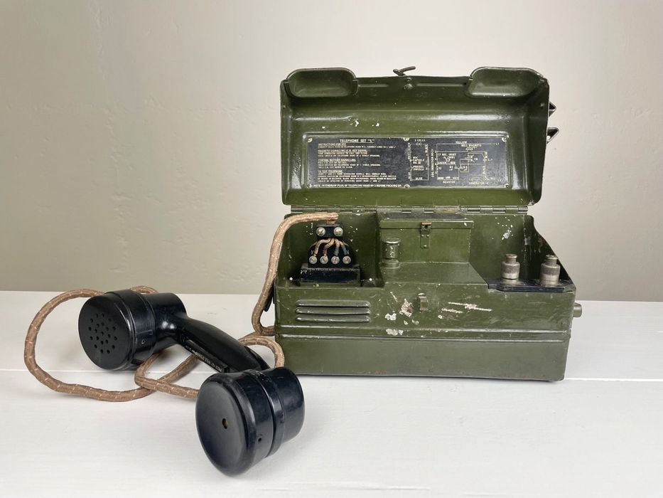 Telefon polowy SET L - Signal Corps - II WŚ NORMANDIA