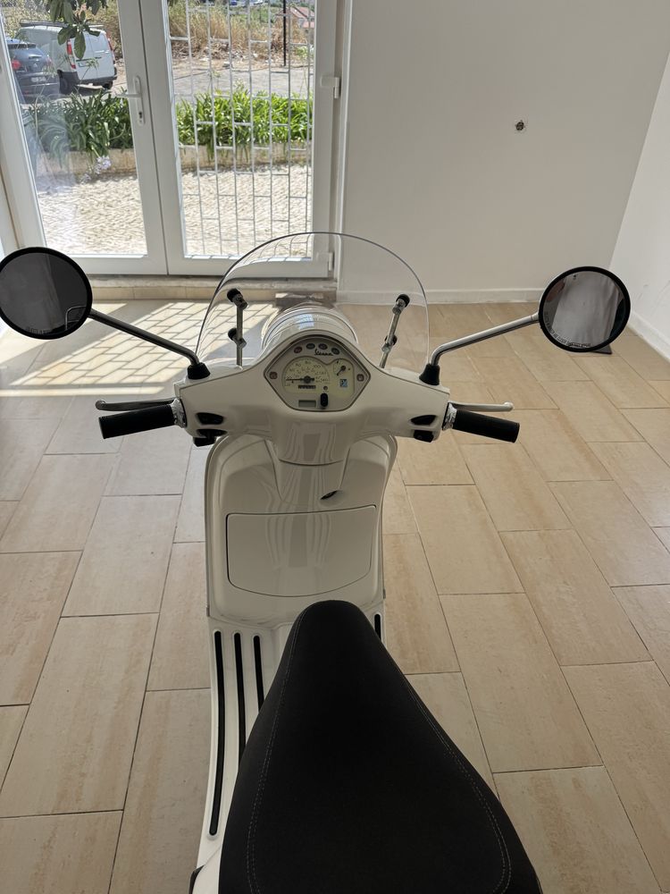 Vesp LX 125 ie - O P O R T U N I D A D E