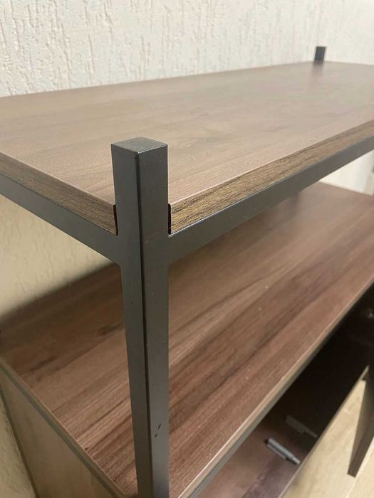 Тумба под телевизор в стилі лофт