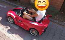 Auto dziecięce FERRARI na akumulator
