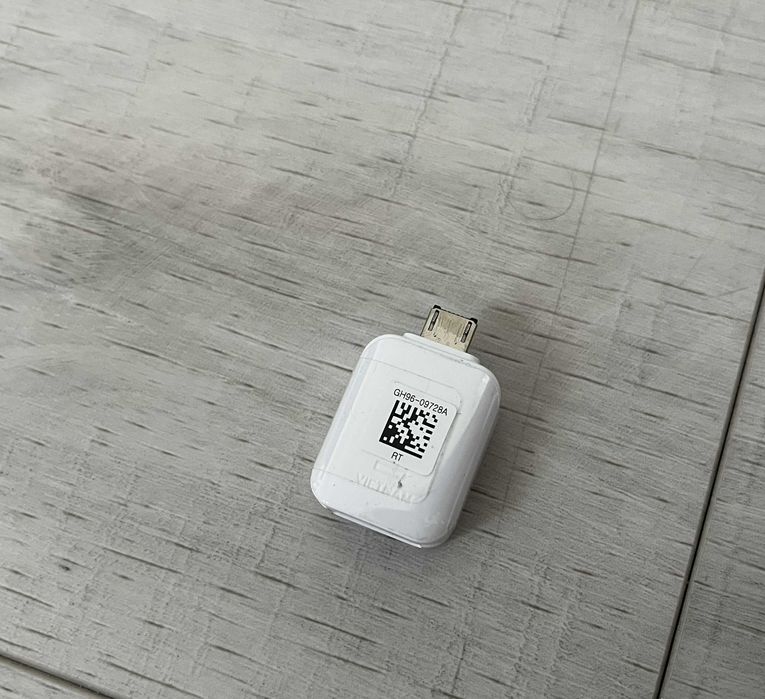 USB Adapter / Connector / przejściówka Samsung GH96 -09728A, micro USB