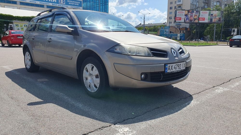 Рено меган 2   1.6 бензин  универсал