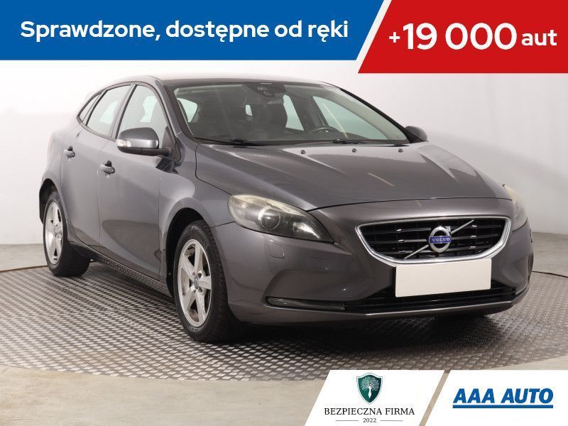 Volvo V40 2.0 D3, Skóra, Klimatronic, Tempomat, Podgrzewane siedzienia
