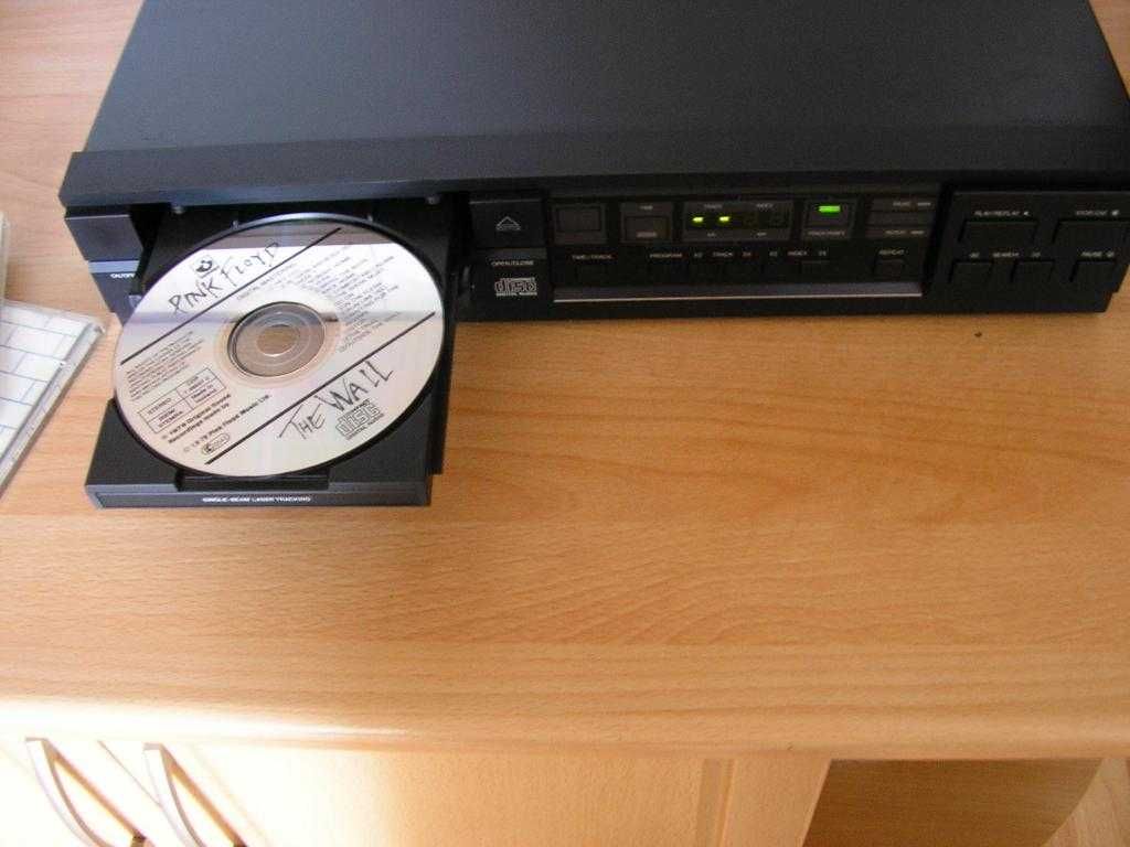 Philips CD-460 TDA 1541 CD плеер идеальное состояние