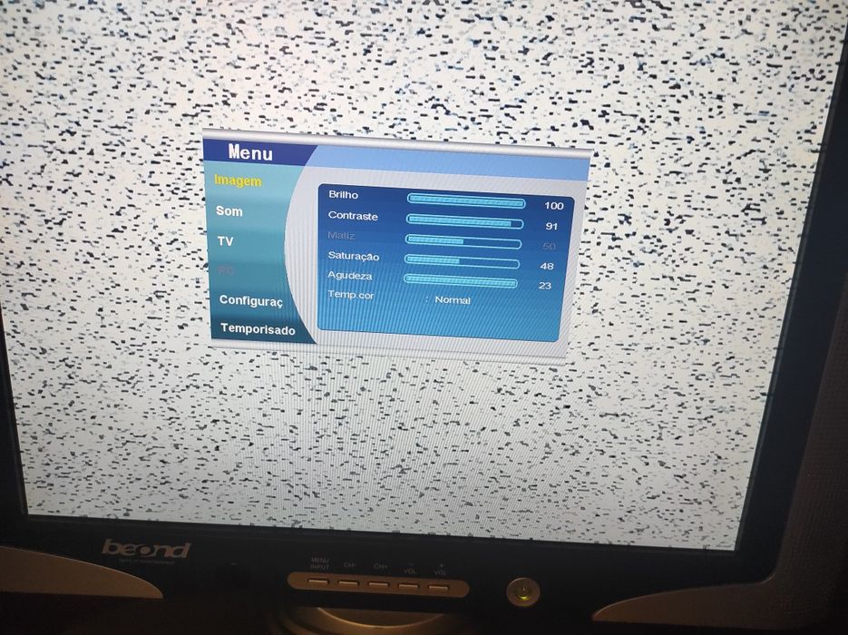 TV LCD Beond BTFT1711