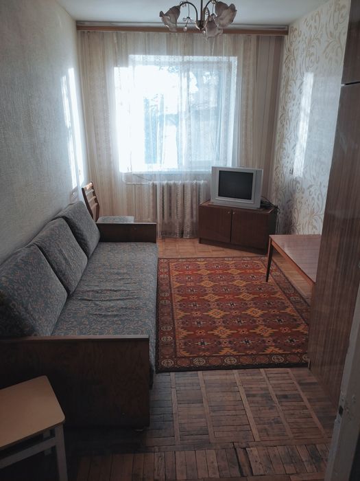 Ж\Д вокзал и Дом офицеров 1-к квартира почасово и посуточно.