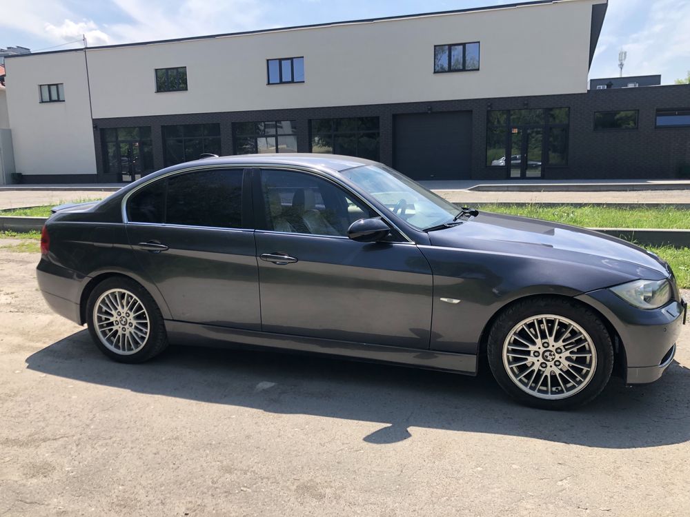 BMW 325i avtomat