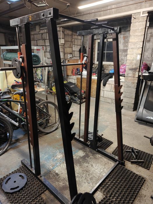 Suwnica Smitha z wyciągiem, drążkiem I dodatkowymi hakami