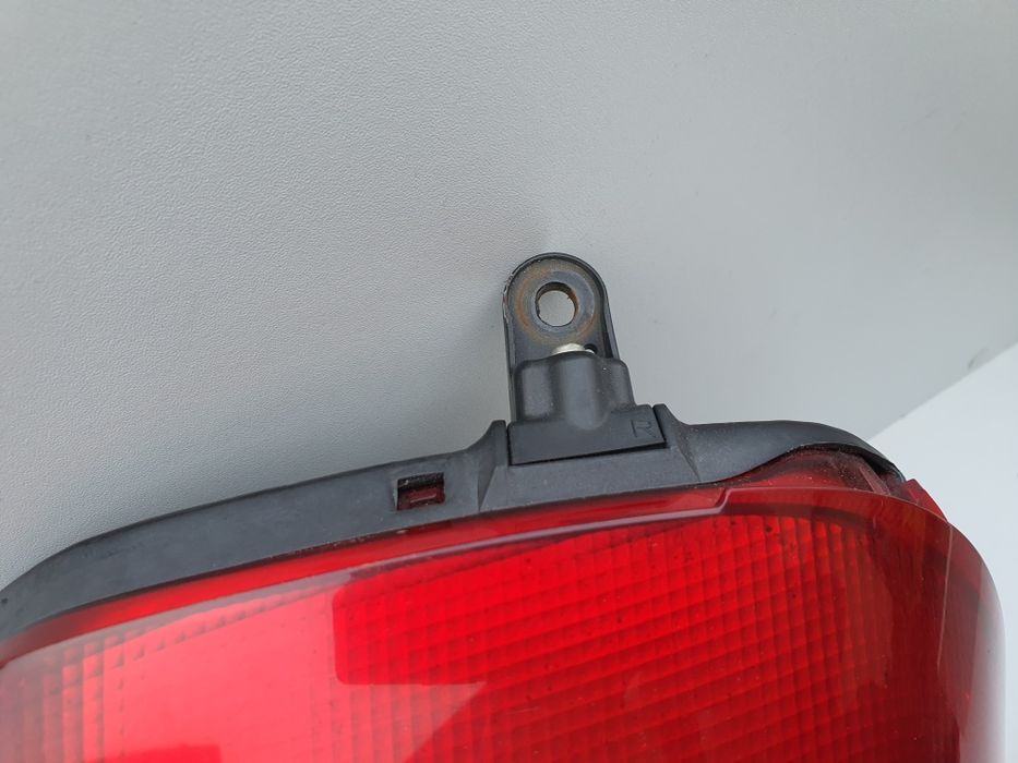 TOYOTA MR2 ZZW30 lampa prawa tylna 99-05