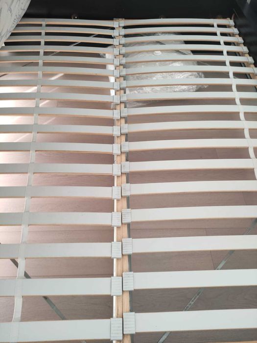 Cama + 2 mesas de cabeceira IKEA MALM em preto-castanho