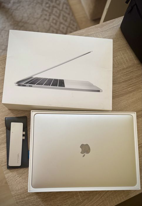 MacBook Pro 13 A1708