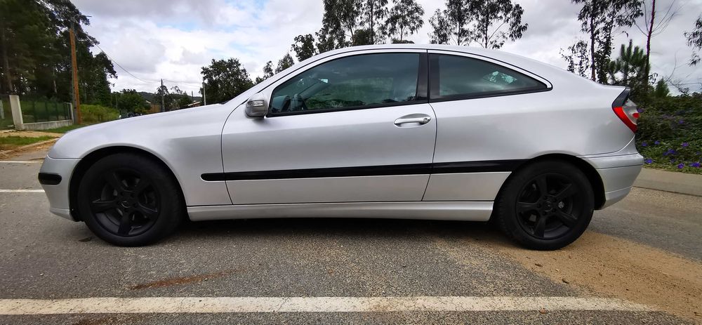 Mercedes-Benz C180 Sport Coupé Kompressor Classic Aut