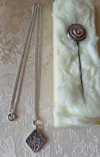 Alfinete e fio com pendente - vintage