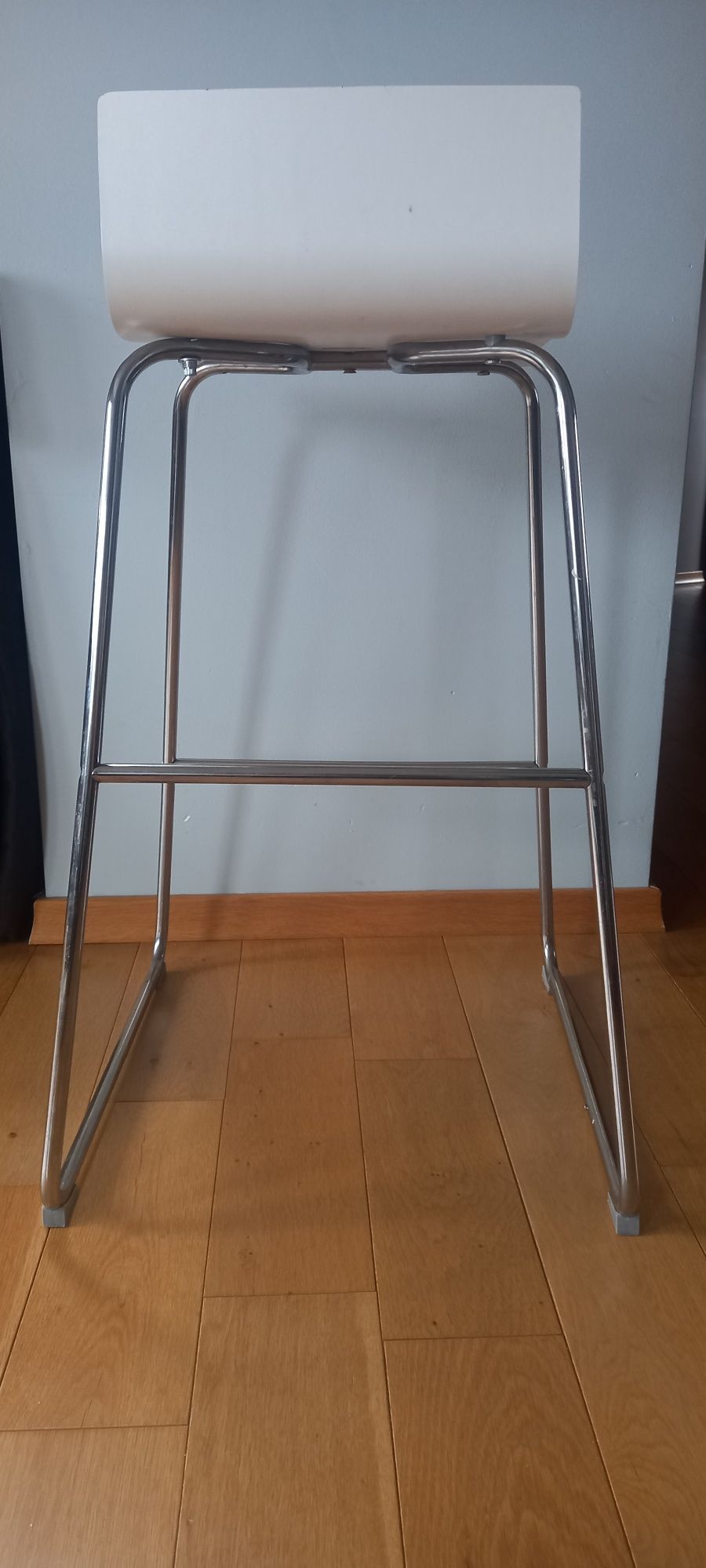 Stół barowy Ikea z hokerami komplet