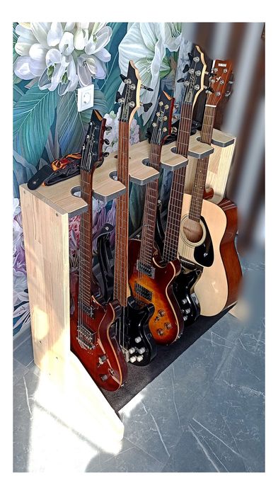 Стійка для  гітари