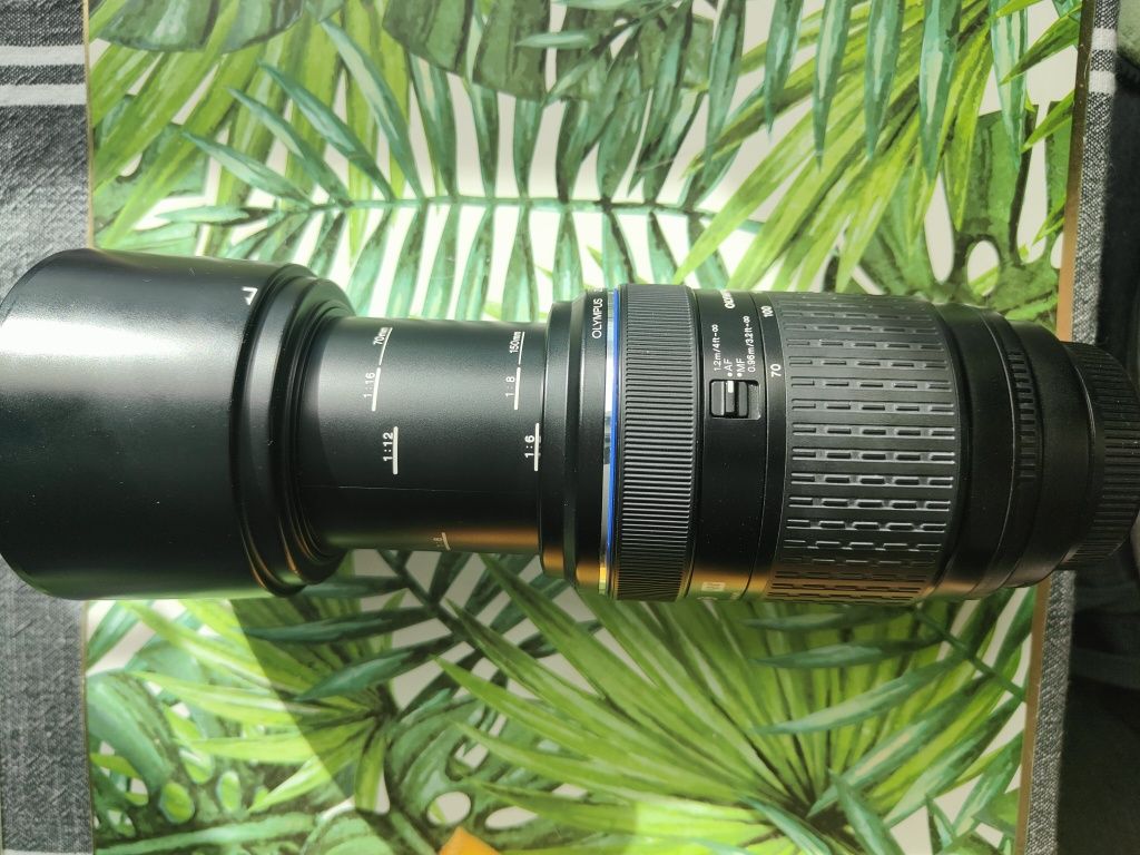 Olympus  Zuiko Digital 70-300  mm f4-5,6