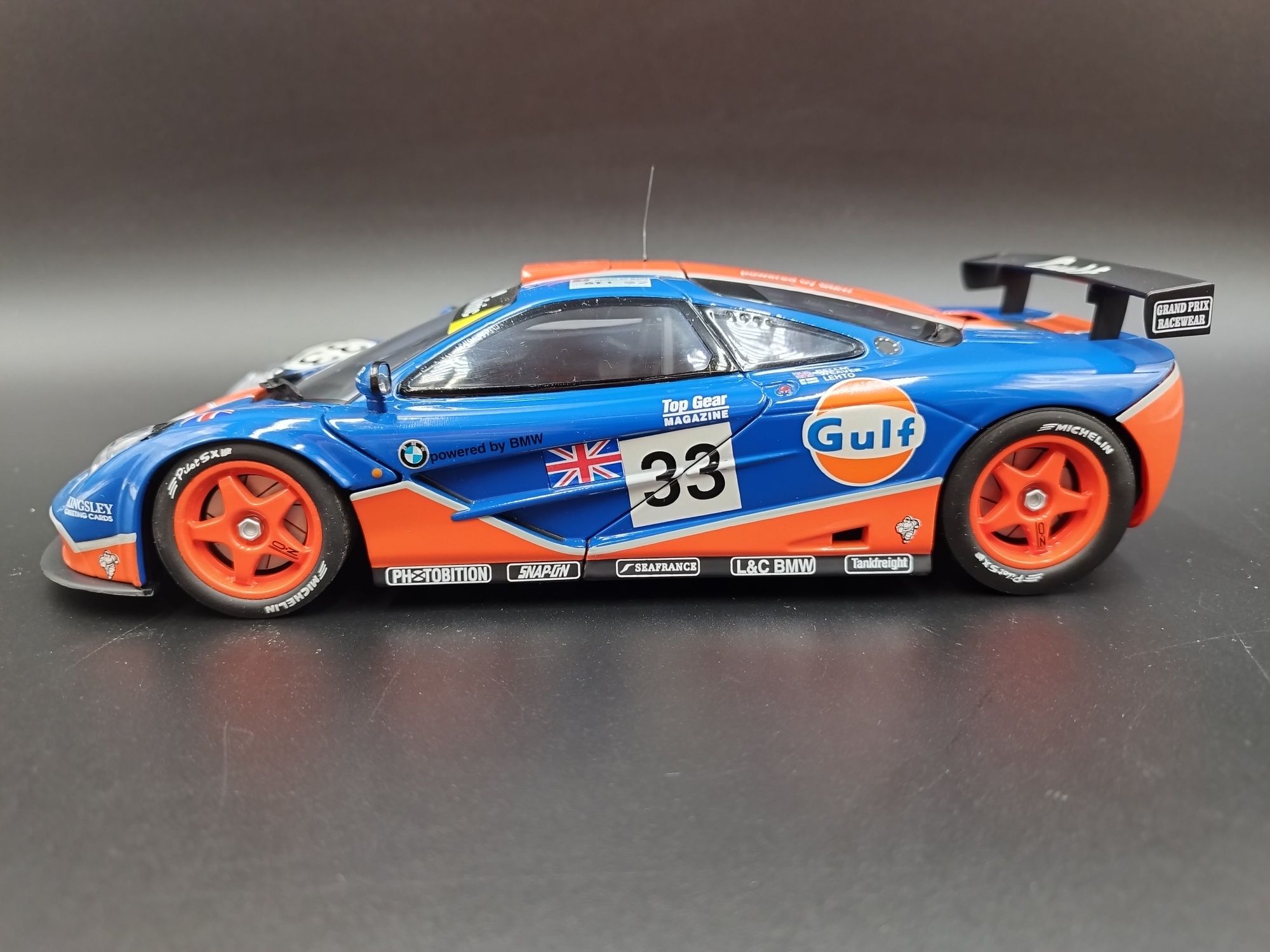 UT Models 1:18 - McLaren F1 GTR Gulf #33 model