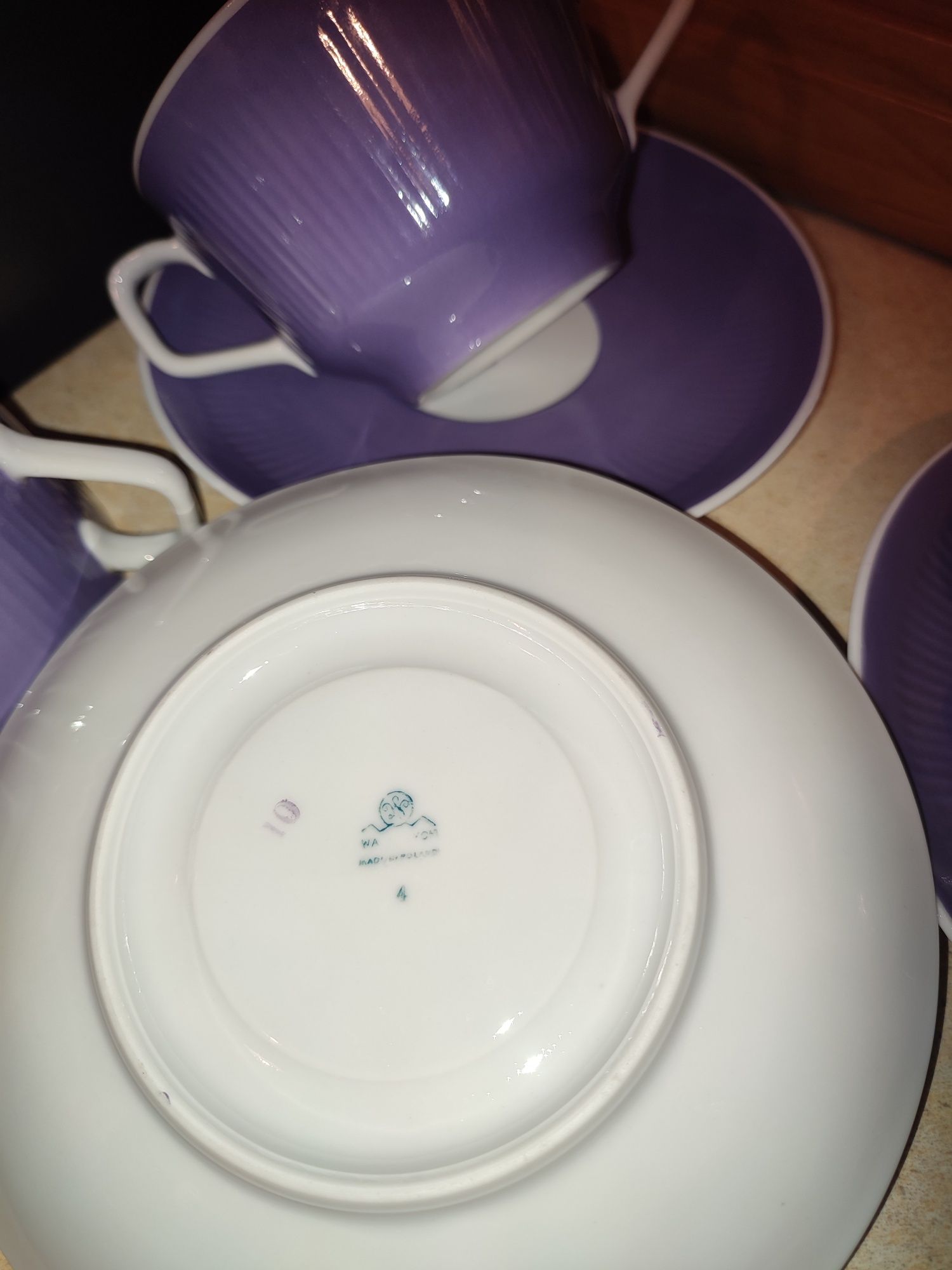 Śliczna stara bulionówka ze spodkiem porcelana Wałbrzych