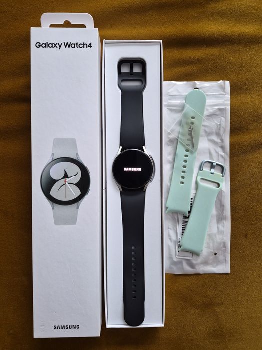 Samsung Galaxy watch 4 40mm smartwatch zegarek prezent święta Mikołaj