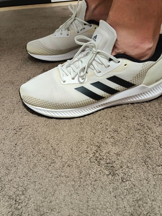 Продам красовки Adidas