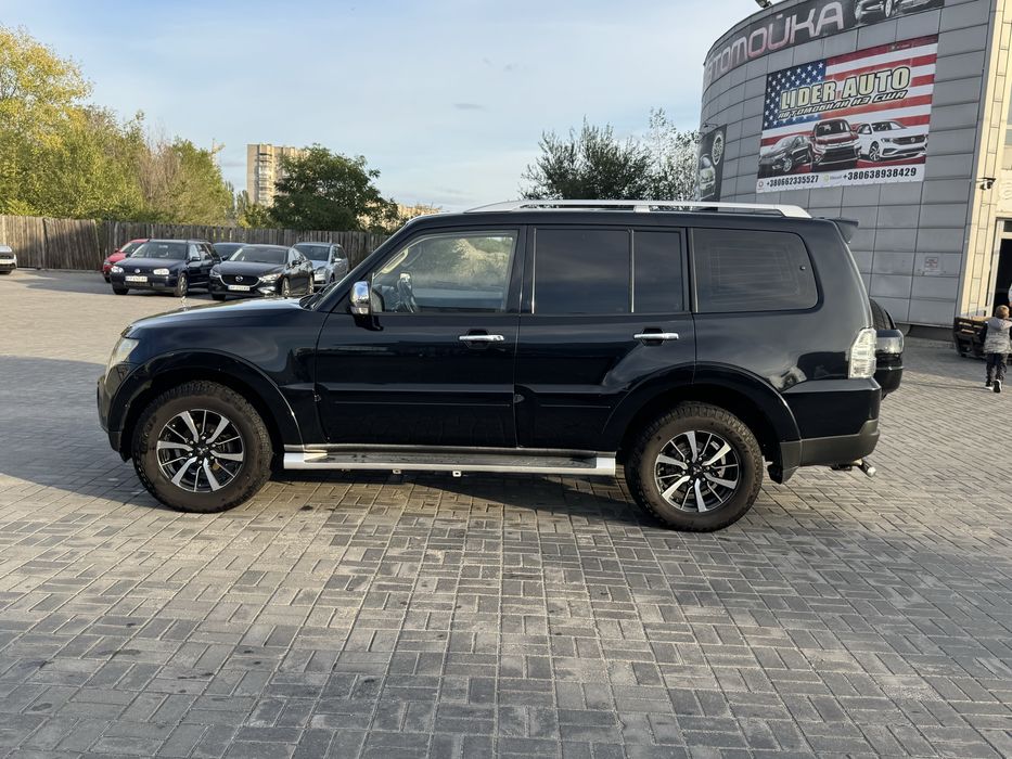 Mitsubishi Pajero Wagon 2007г 3.0 газ автомат 4х4
