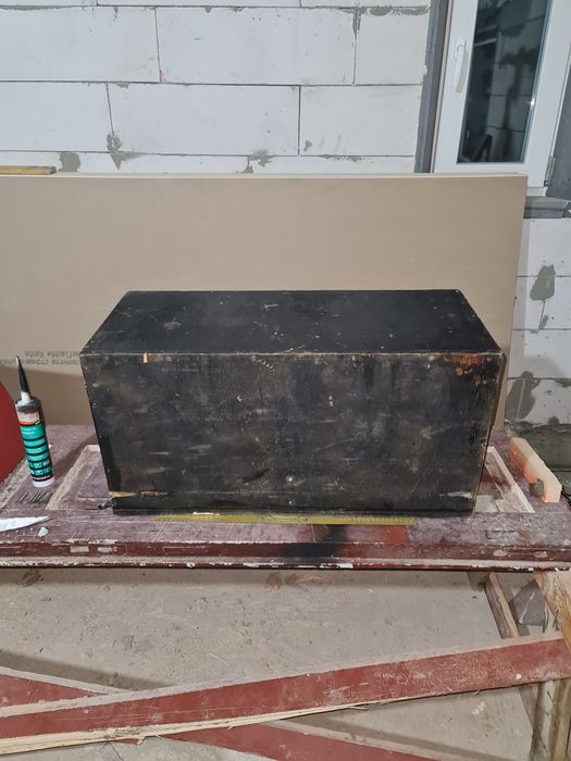 Продам короб для сабвуфера