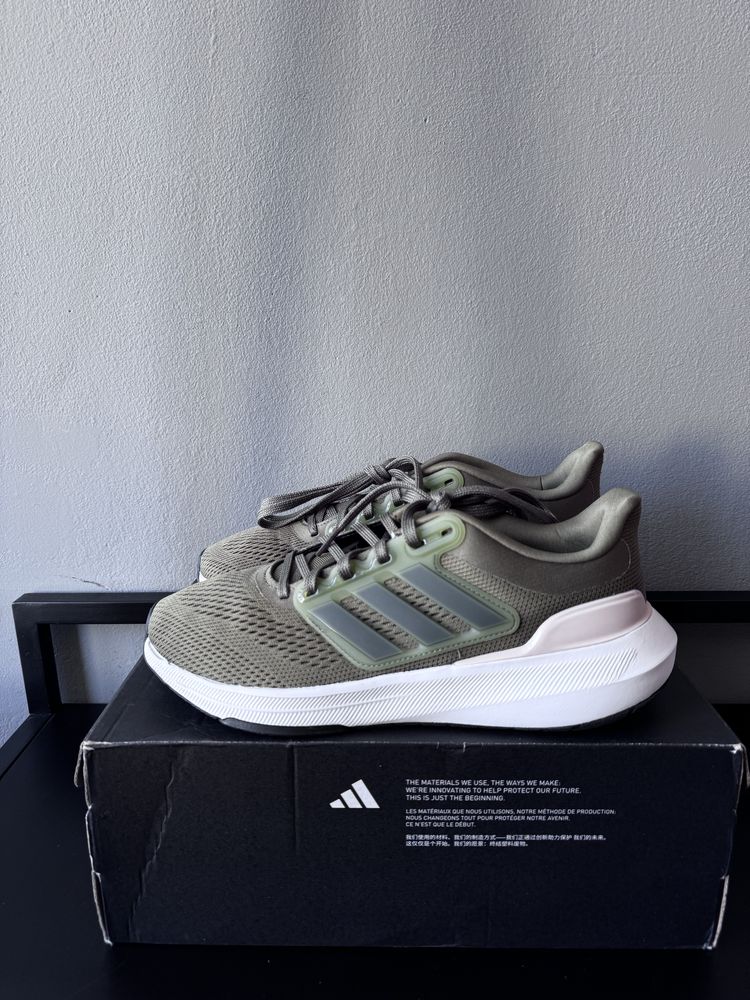 Кросівки чоловічі Adidas UltraBounce 42p