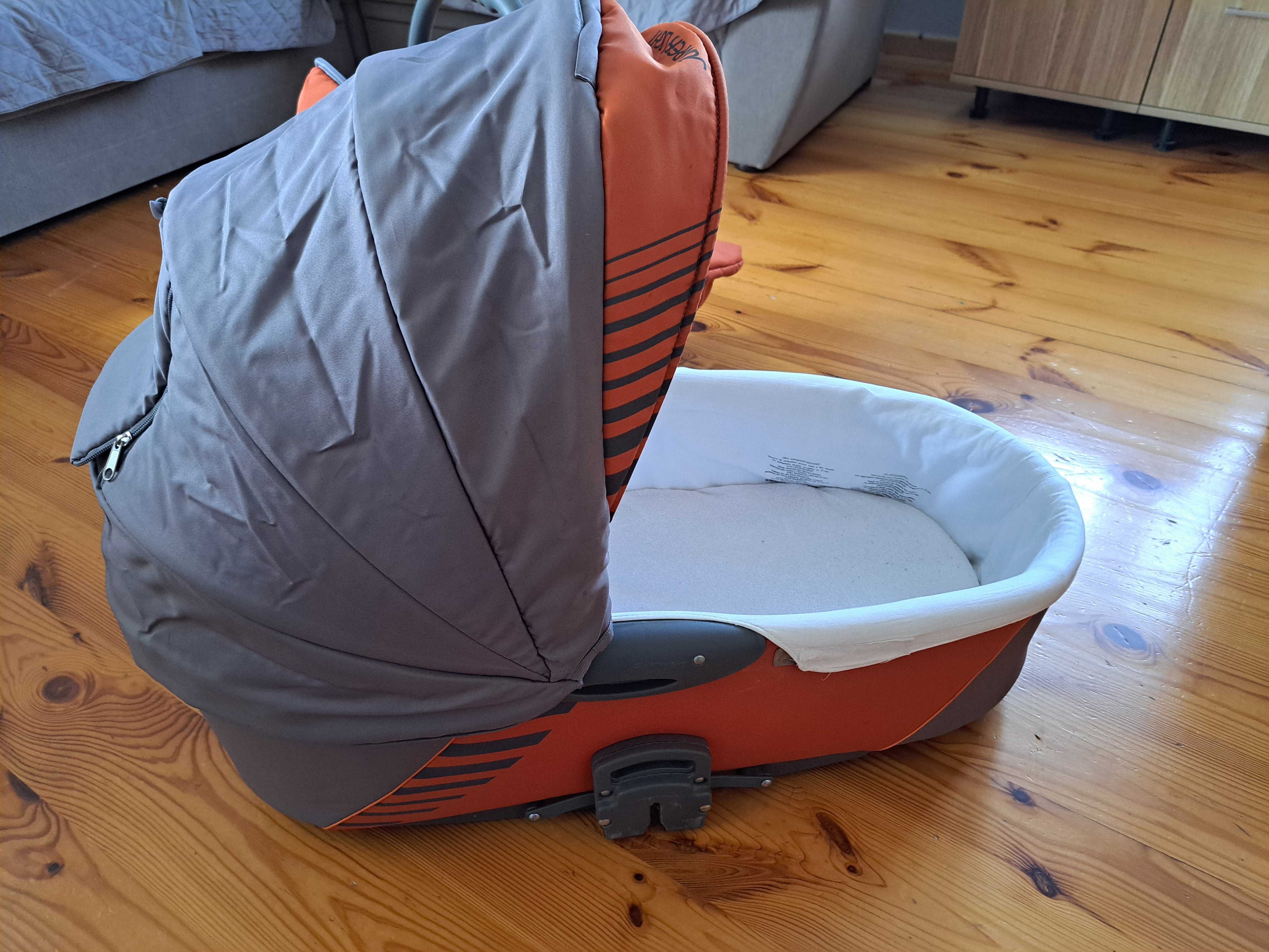 Sprzedam Wózek 3w1 +gratisy