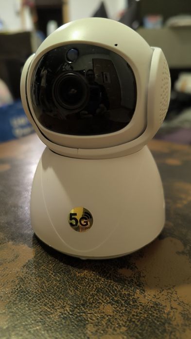 Câmera de vigilância nova na caixa