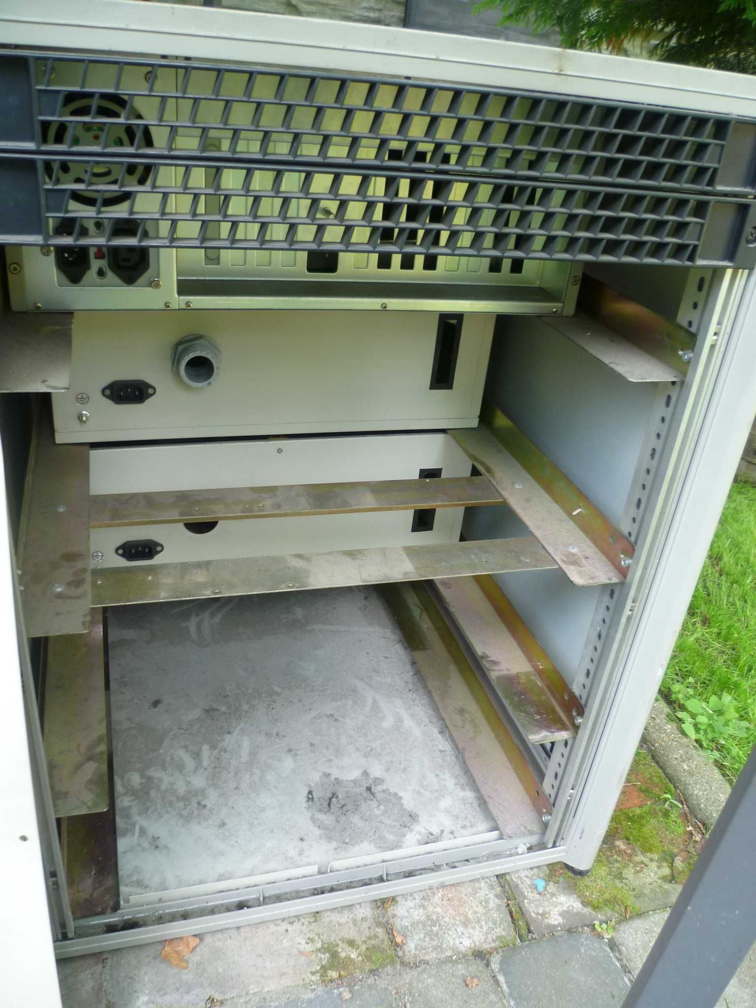 Komputer przemysłowy. Noma 2. Retrokomputer. System przeciwpożarowy.