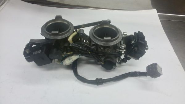 Motor rampa injecção completa KTM 990