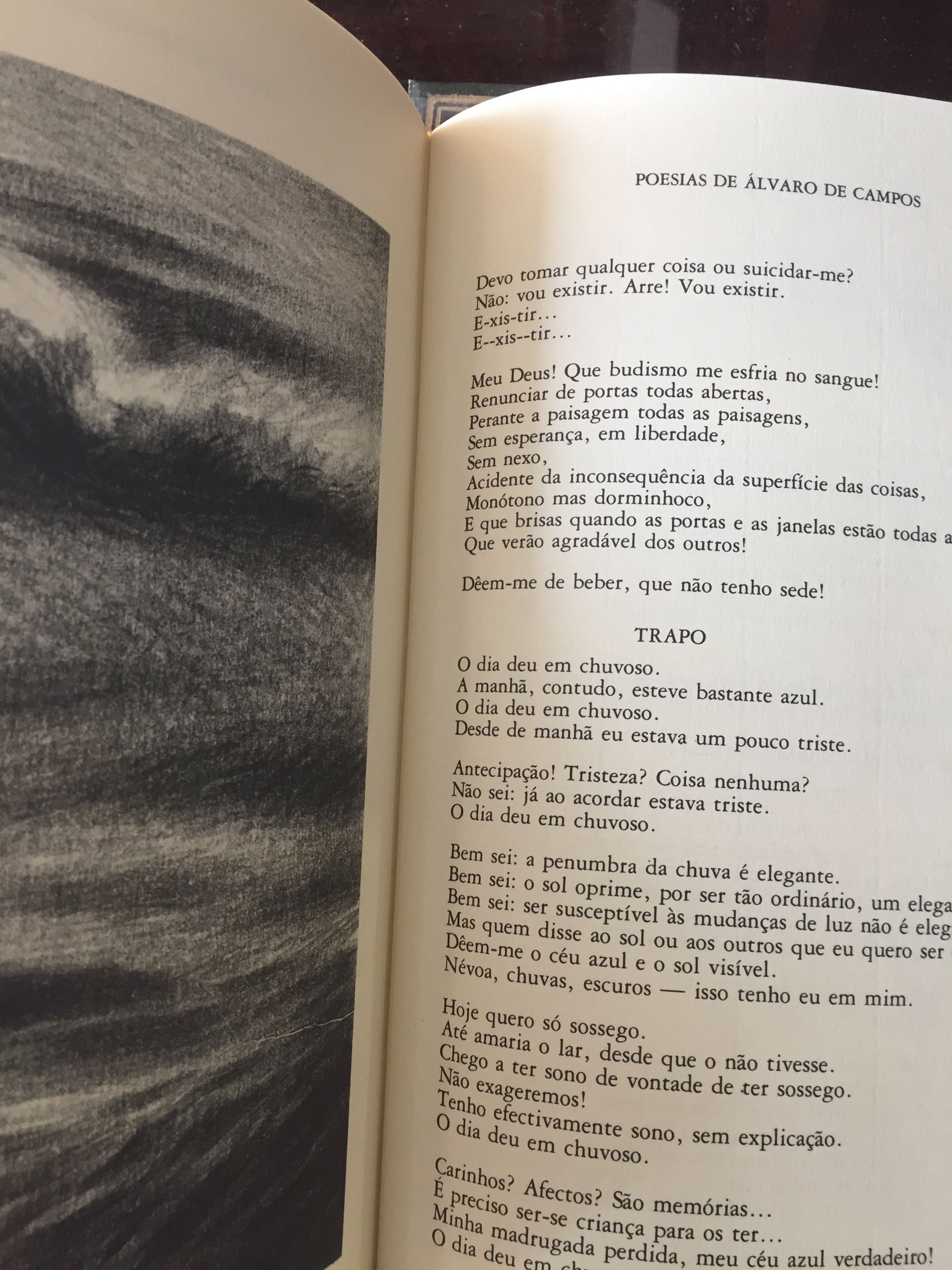 Obra Poética de Fernando Pessoa em 3 volumes