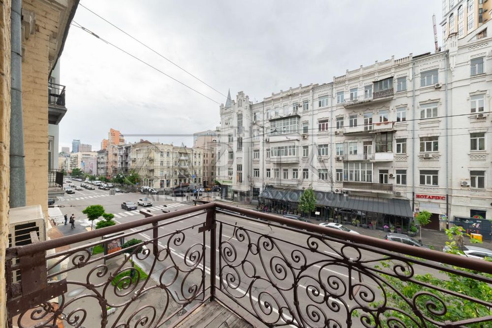Продаж квартири, вул. Саксаганського 28, Печерський р-н