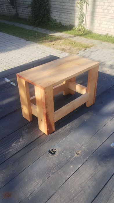 Stołek drewniany Solidny Mocny