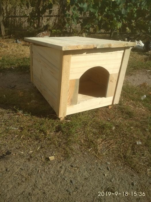 Будки різного розміру. Основне фото -будка велика, утеплена 6000