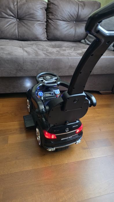 Толокар Mersedes AMG з підсвіткою