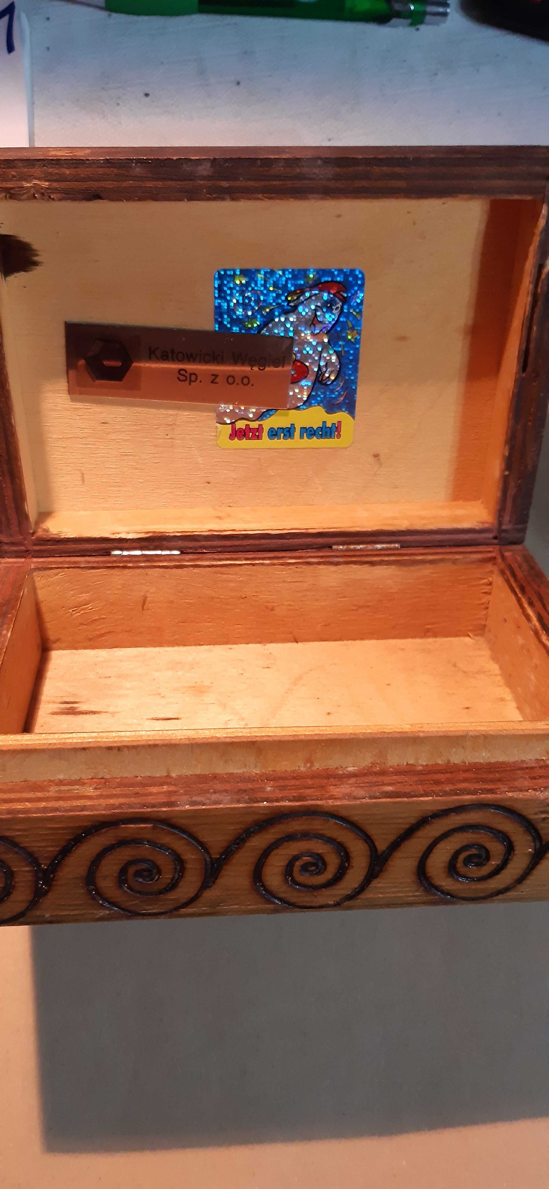 stara szkatułka pudełko drewniane góralskie