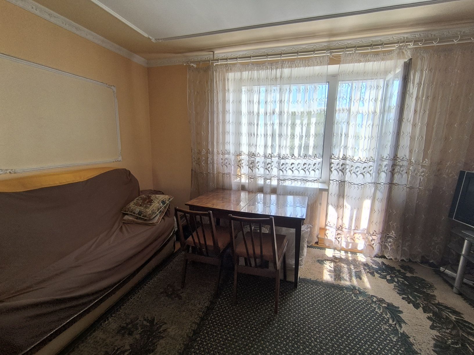 Продам трикімнатну квартиру на залізничному вокзалі